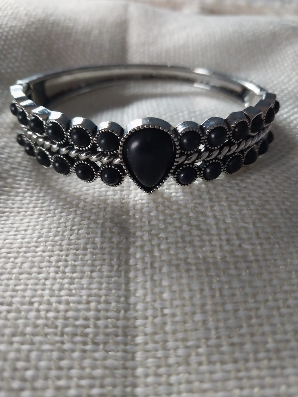 Sterling-Style Black Stone Teardrop Stackable Bracelet